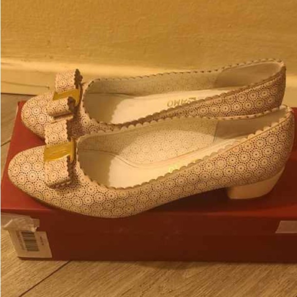 Salvatore Ferragamo Bow Pump Heel